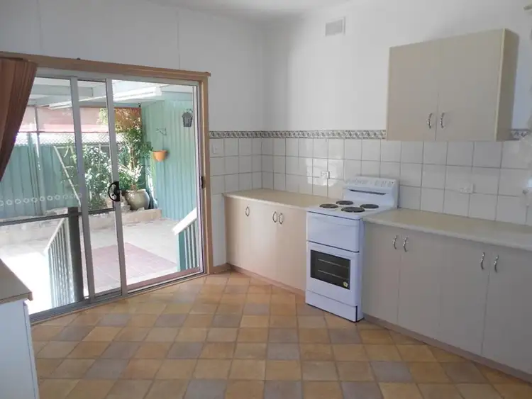 Fifth view of Homely house listing, 140 West Terrace, Bordertown SA 5268