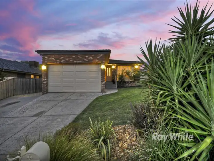 12 Wondalea Crescent, Wantirna VIC 3152