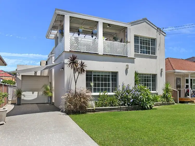 49 Lynwen Crescent, Banksia NSW 2216