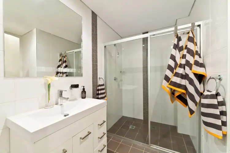 Fifth view of Homely unit listing, 6/617-623 King Street, Newtown NSW 2042