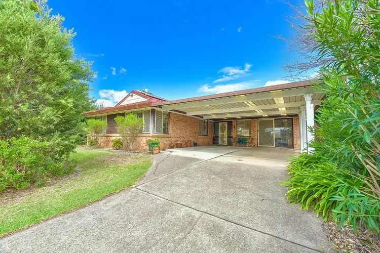 4 Mistletoe Avenue, Macquarie Fields NSW 2564