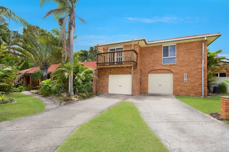 2 Banksia Place, Yamba NSW 2464