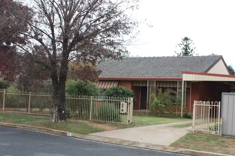 128 Dawe Street, Corowa NSW 2646
