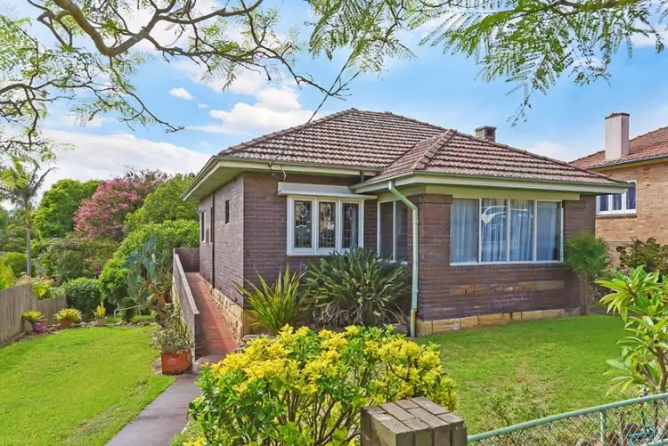 8 Miller Avenue, Hornsby NSW 2077