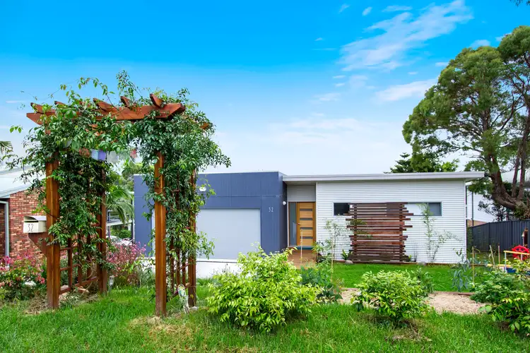 32 Dell Parade, Moruya Heads NSW 2537