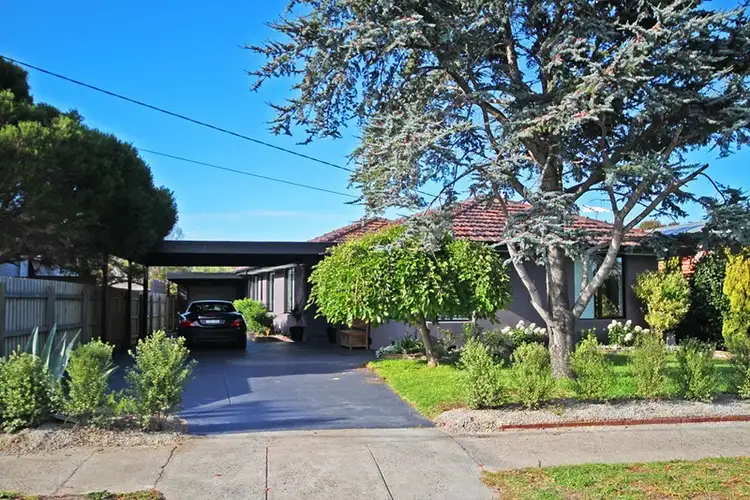 12 Field Avenue, Edithvale VIC 3196