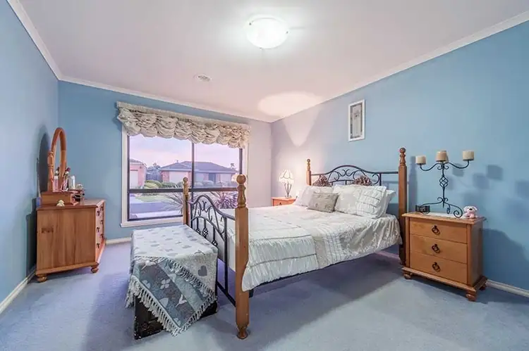 Seventh view of Homely house listing, 10 Edgecombe Way, Roxburgh Park VIC 3064