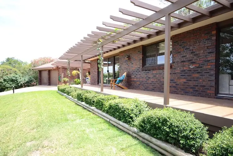 Second view of Homely house listing, 7 Waratah Place, Tamworth NSW 2340