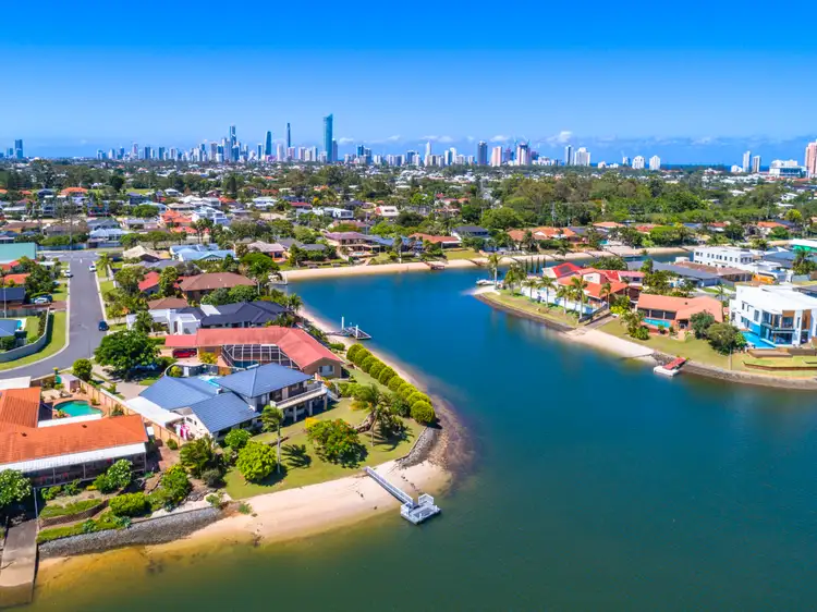 14 Wyuna Street, Broadbeach Waters QLD 4218