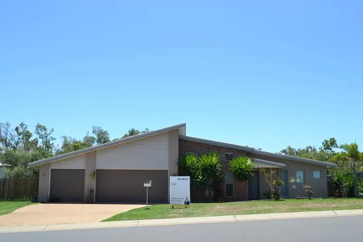 77 Bottlebrush Drive, Lammermoor QLD 4703