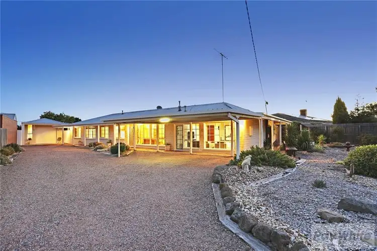 6 Rubena Crescent, Lara VIC 3212