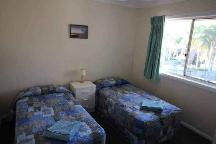 Fifth view of Homely unit listing, 4/21-27 Sylvan Beach Esplanade, Bellara QLD 4507