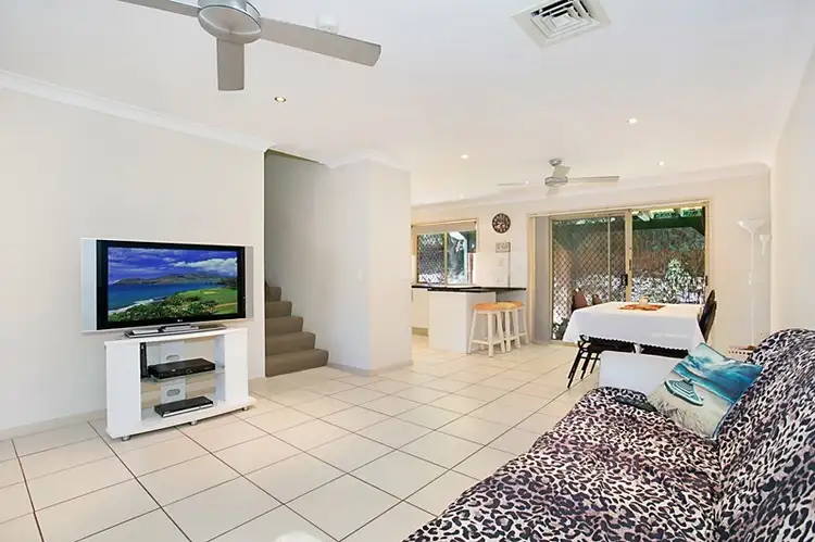 41 'Riverview Gardens' 32 Riverview Road