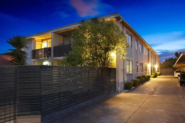 1/7 Wild Cherry Road, Ormond VIC 3204