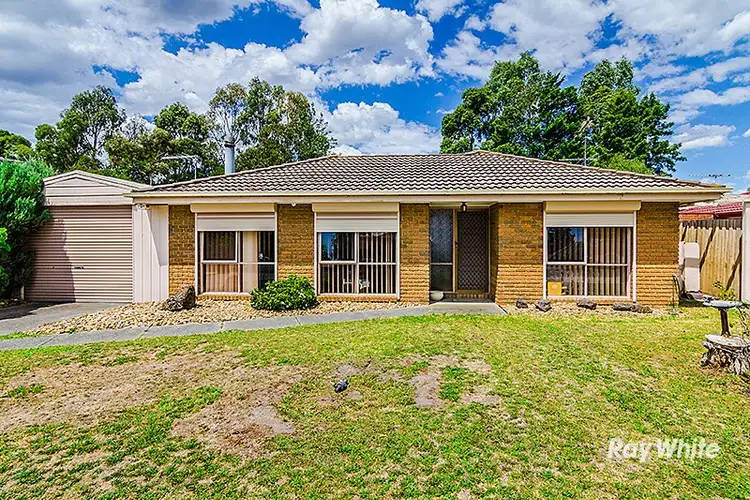 8 Ferncroft Court, Cranbourne North VIC 3977