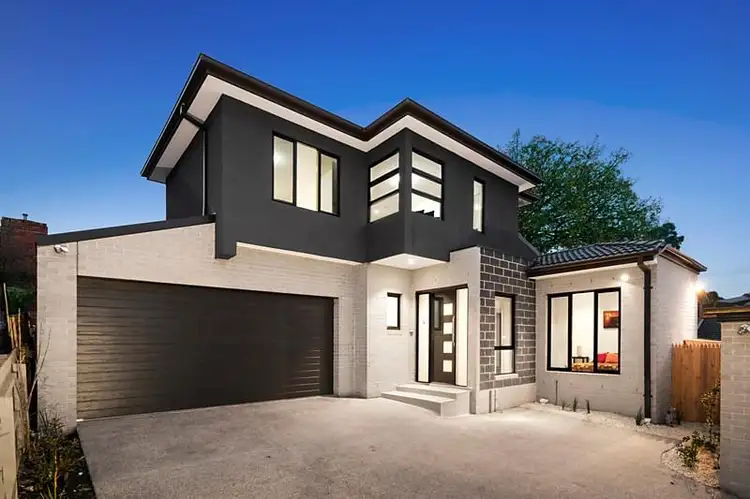 2/125 Main Street, Blackburn VIC 3130