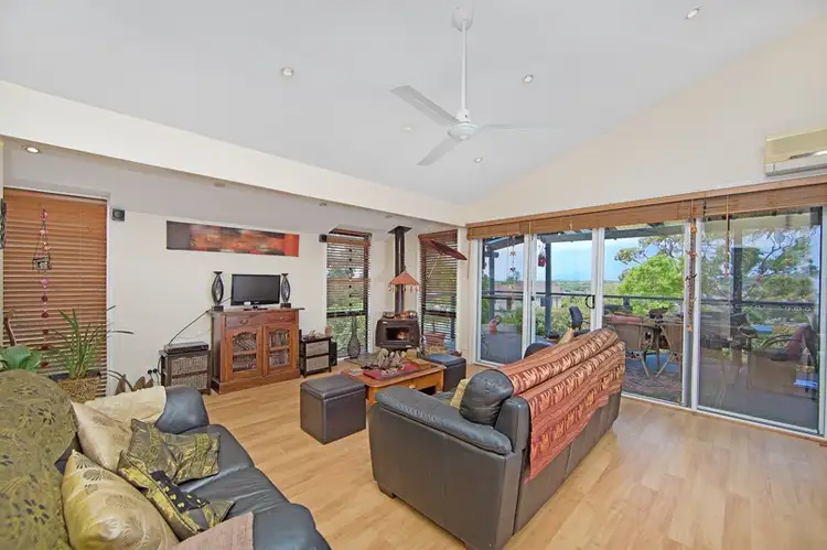 62 Promenade Avenue, Bateau Bay NSW 2261