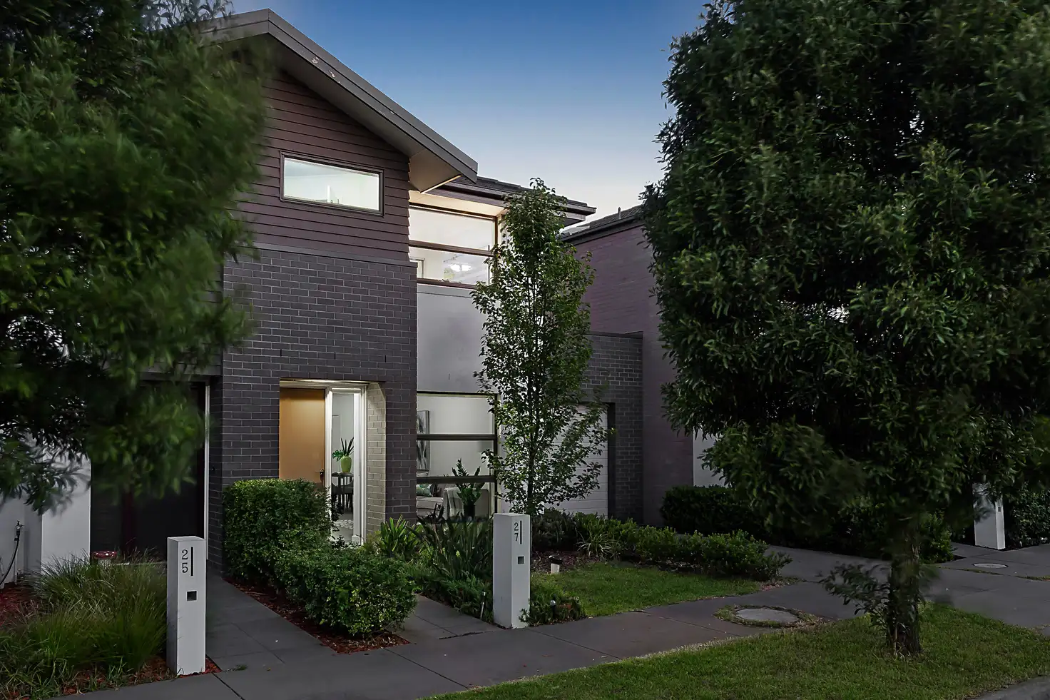 Main view of Homely house listing, 27 Excelsior Circuit, Mulgrave VIC 3170