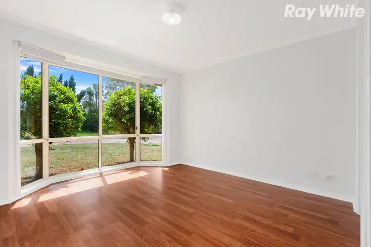 Third view of Homely house listing, 5 Gus Court, Pakenham VIC 3810