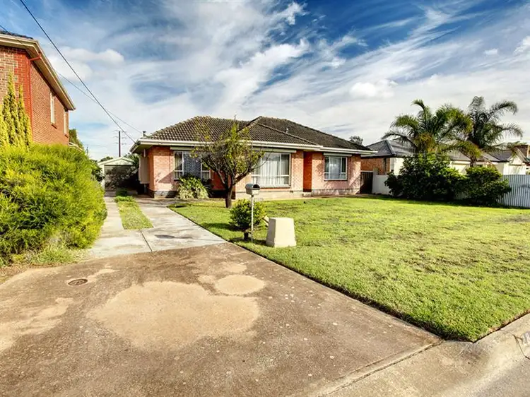 Main view of Homely house listing, 28 Selkirk Avenue, Seaton SA 5023
