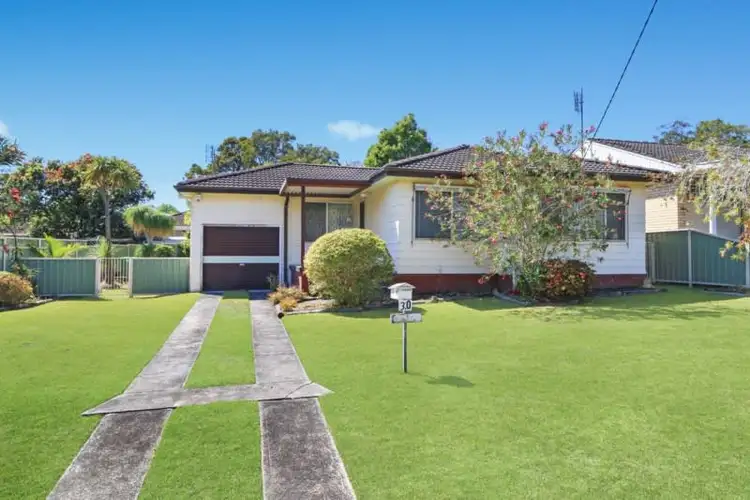 30 Sunshine Drive, Point Clare NSW 2250