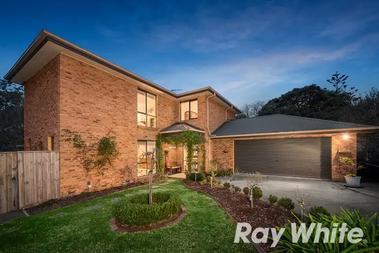 1 Nadia Place, Vermont South VIC 3133