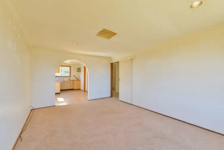 Third view of Homely house listing, 8 Jemmy Place, Tamworth NSW 2340