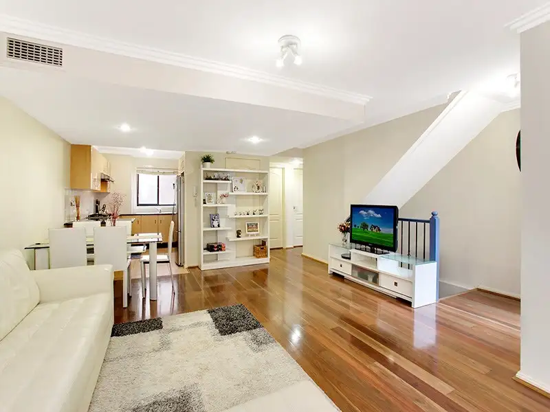 Main view of Homely townhouse listing, 1/6 Mowbray Street, Sylvania NSW 2224