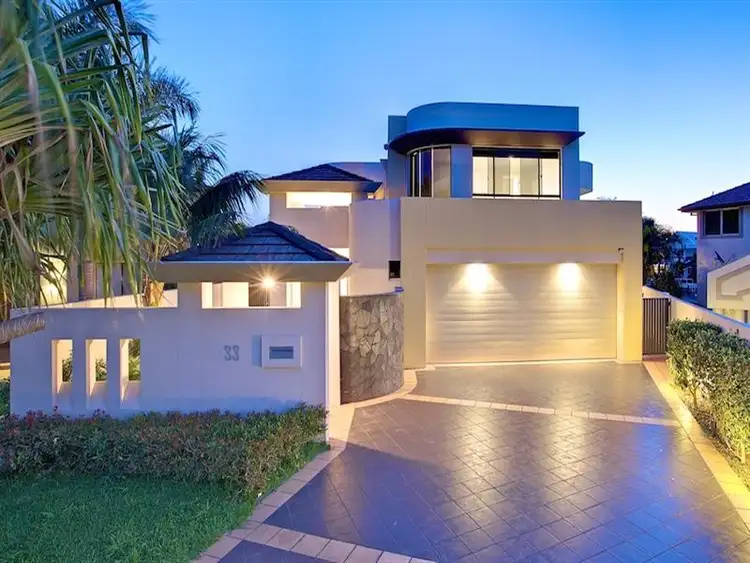 33 The Peninsula, Paradise Point QLD 4216