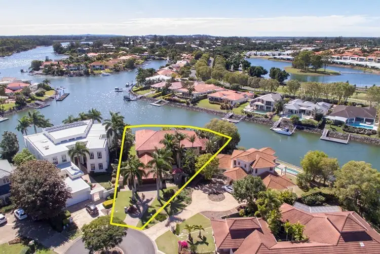 1076 Killymoon Drive, Hope Island QLD 4212