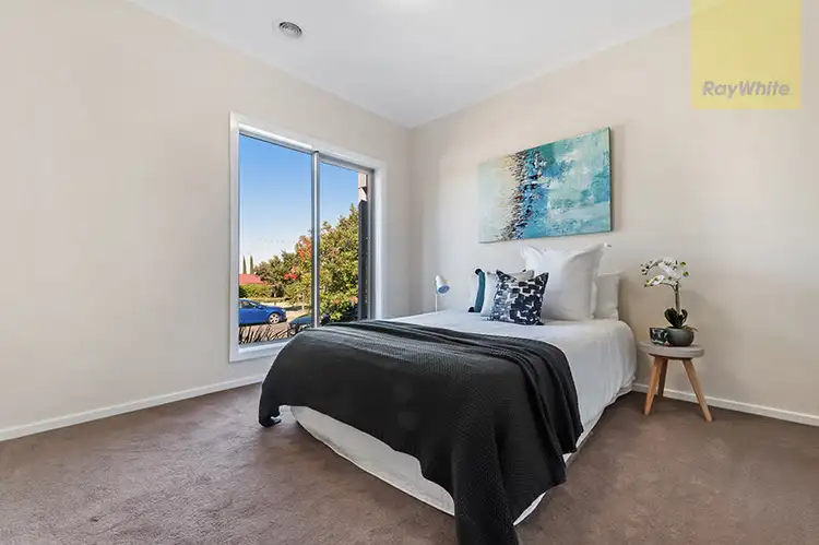 Fifth view of Homely house listing, 24 Hoxton Crescent, Craigieburn VIC 3064