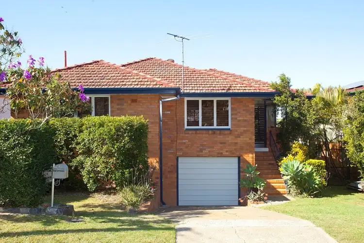 16 Curfew Street, Upper Mount Gravatt QLD 4122