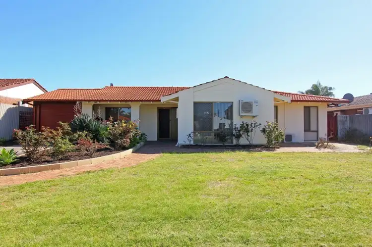 25 Barlee Way, Beechboro WA 6063