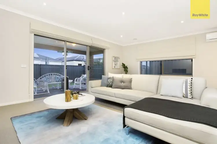 Fifth view of Homely house listing, 16 Bottlebrush Road, Craigieburn VIC 3064