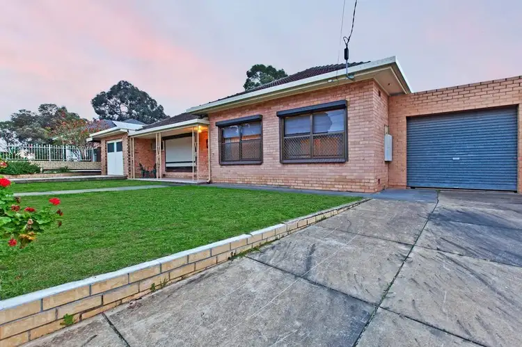 9 James Avenue, Northfield SA 5085