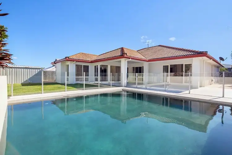 12 Maddens Crescent, Peregian Springs QLD 4573