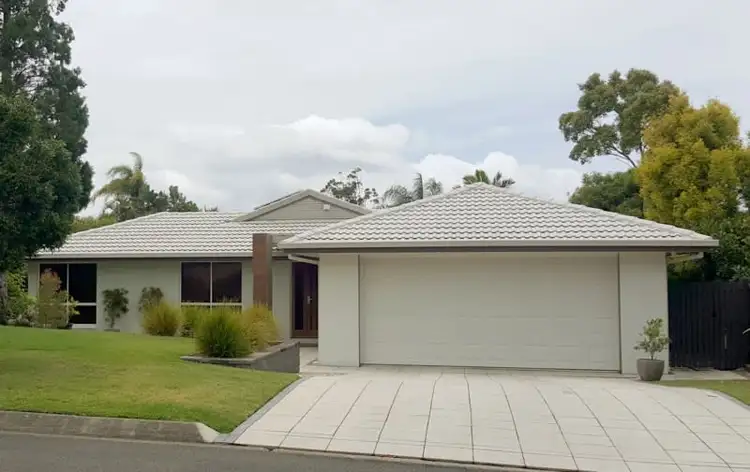 40 Arnold Palmer Drive, Parkwood QLD 4214