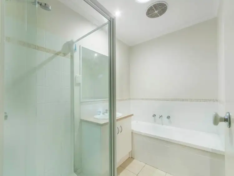 Fifth view of Homely unit listing, 4A Lautrec Street, Frankston VIC 3199
