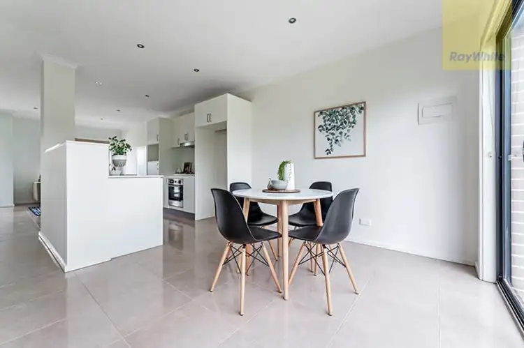 Sixth view of Homely house listing, 100 Baronial Way, Craigieburn VIC 3064