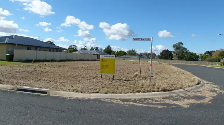2 Dunstan Close, Forbes NSW 2871