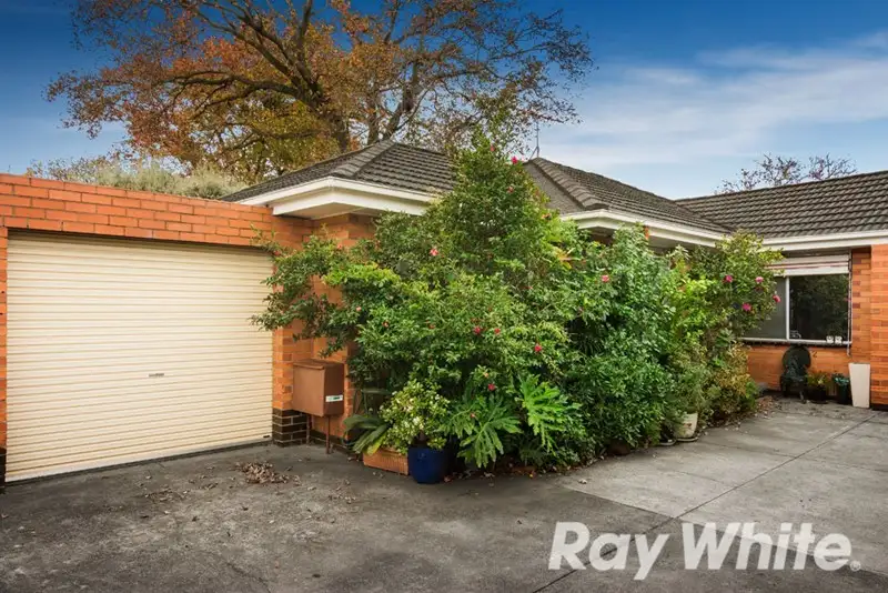 Main view of Homely unit listing, 2/24 Wolseley Close, Mont Albert VIC 3127