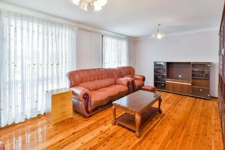Fourth view of Homely house listing, 31 Danube Crescent, Kearns NSW 2558