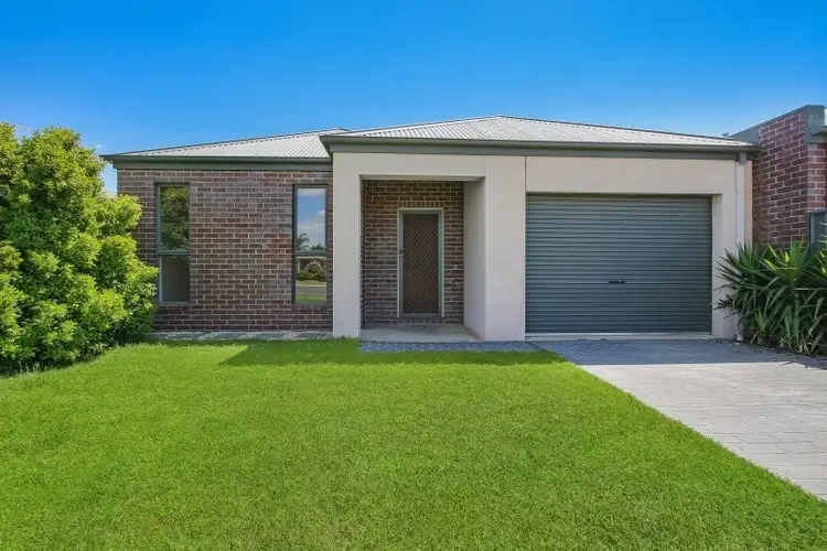 Main view of Homely house listing, 2/74 Piper Street, Yarrawonga VIC 3730
