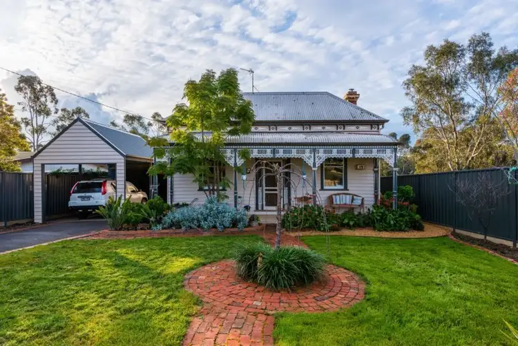 19 Walls Street, Eaglehawk VIC 3556