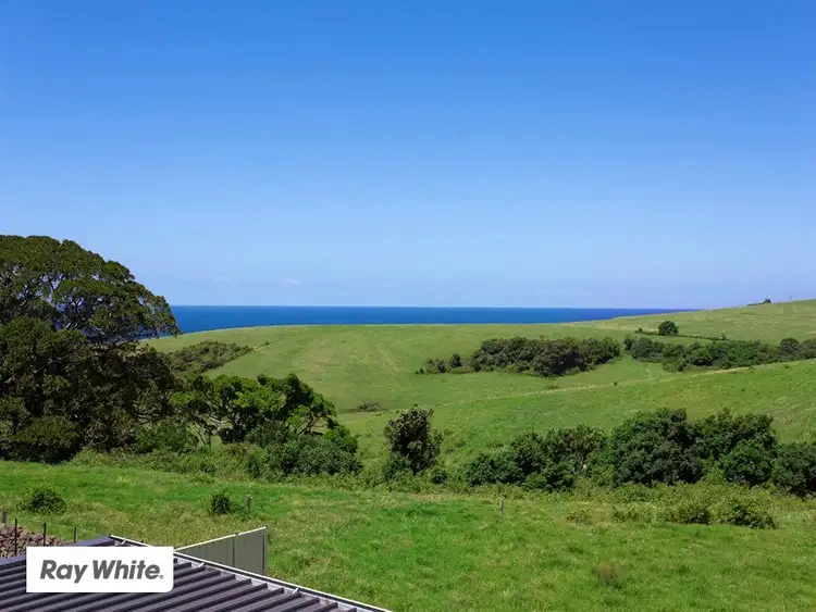 Fifth view of Homely house listing, 4 Attunga Avenue, Kiama Heights NSW 2533