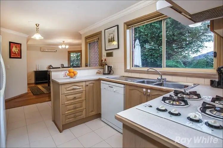 Fourth view of Homely house listing, 27 Munro Avenue, Mount Waverley VIC 3149