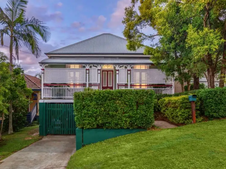 19 Thorn Street, Red Hill QLD 4059