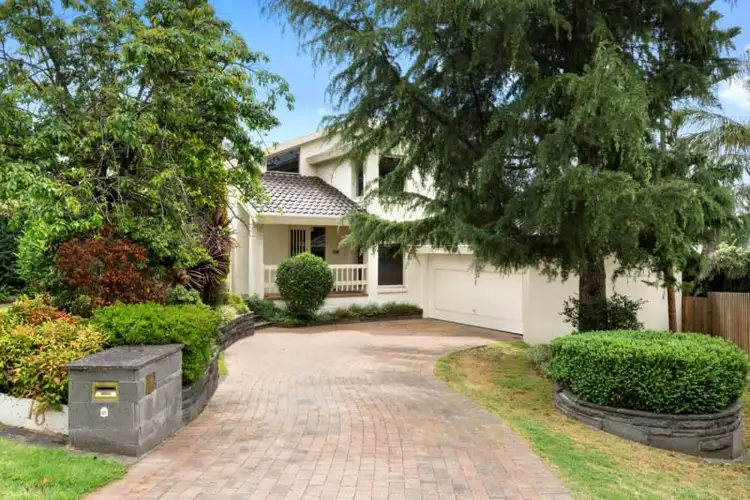 16 Monomeath Close, Doncaster East VIC 3109