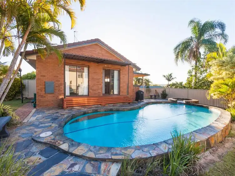Fourth view of Homely house listing, 2 Moray Court, Highland Park QLD 4211