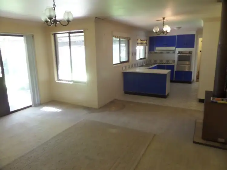 Sixth view of Homely house listing, 10 Japonica Place, Narrandera NSW 2700